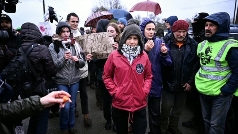 Greta Thunberg estime que "ce serait une folie absolue de mener ce projet à son terme"