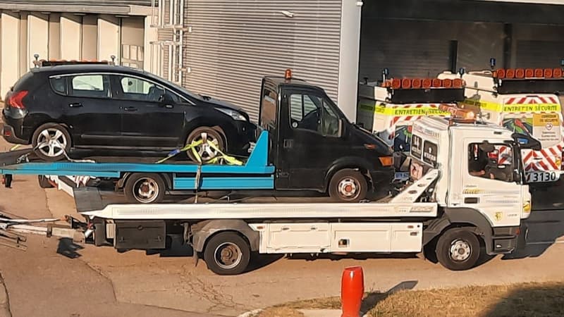 Sans permis au volant d'une dépanneuse... qui repart sur une dépanneuse